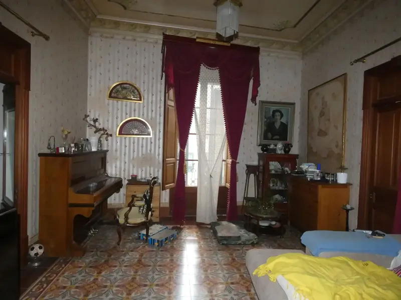 Large townhouse of 793 m² for sale in the heart of Inca, very close to the town hall and on the pedestrian streets of the city center. Buildi — photo 3