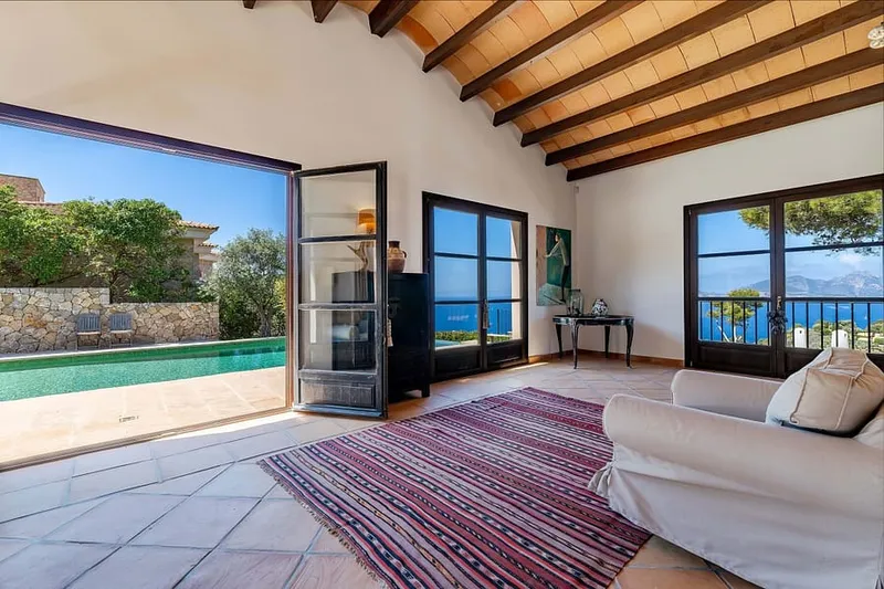Timeless sea-facing retreat elevated above Puerto Andratx with holiday rental license — photo 8