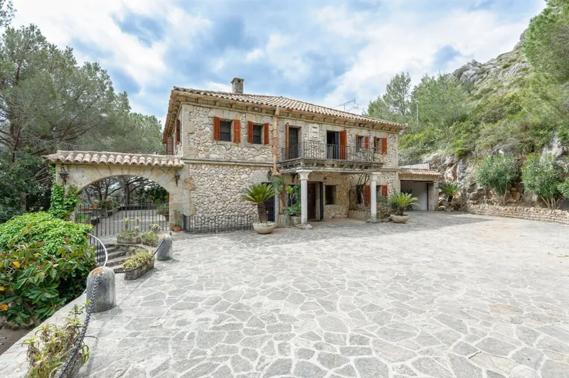 Country estate for sale between Pollensa and Puerto de Pollença, Mallorca — photo 2