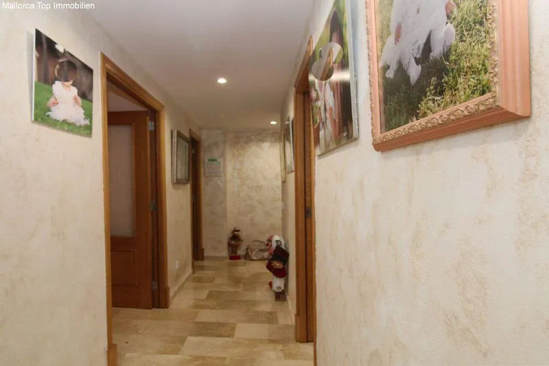 100m² ground-floor apartment with 3 bedrooms, parking space and terrace for sale — photo 9