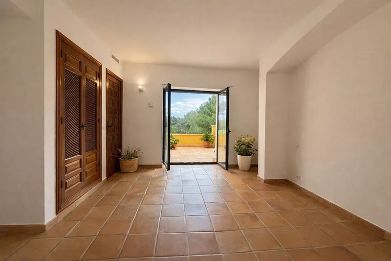 Sold - Villa in residential complex Nova Santa Ponsa / Port Adriano — photo 11