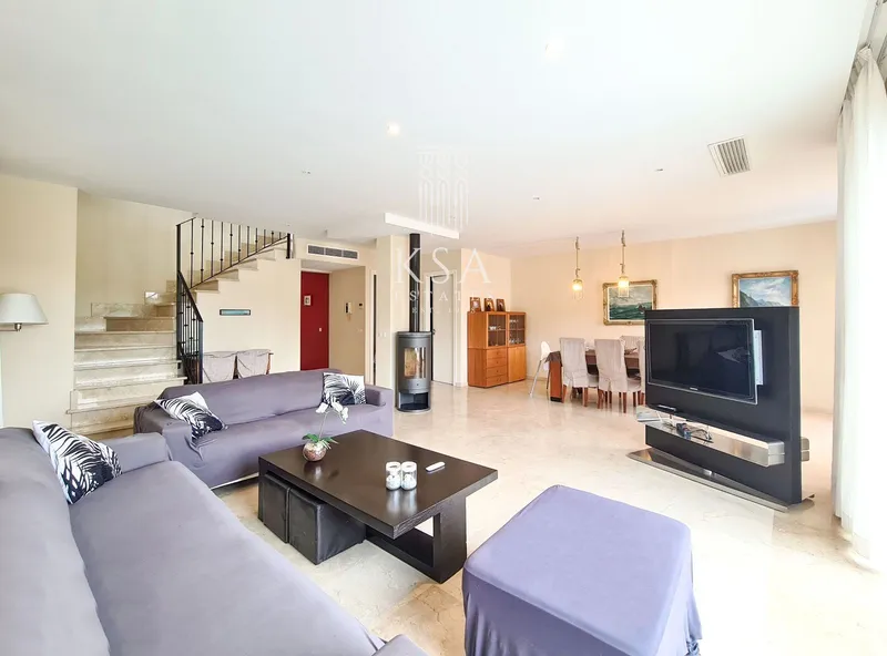 Villa — photo 9