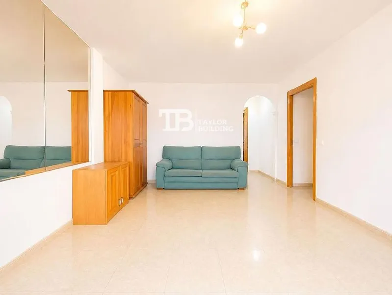 Flat / apartment in Calle de Caracas, Nou Llevant, Palma de Mallorca — photo 2