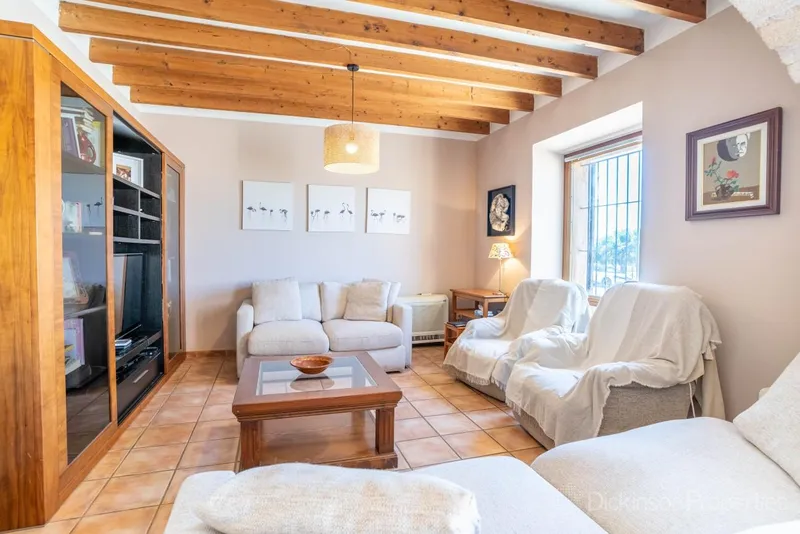 Historic finca with Mallorcan charm, extensive land and great potential — photo 7