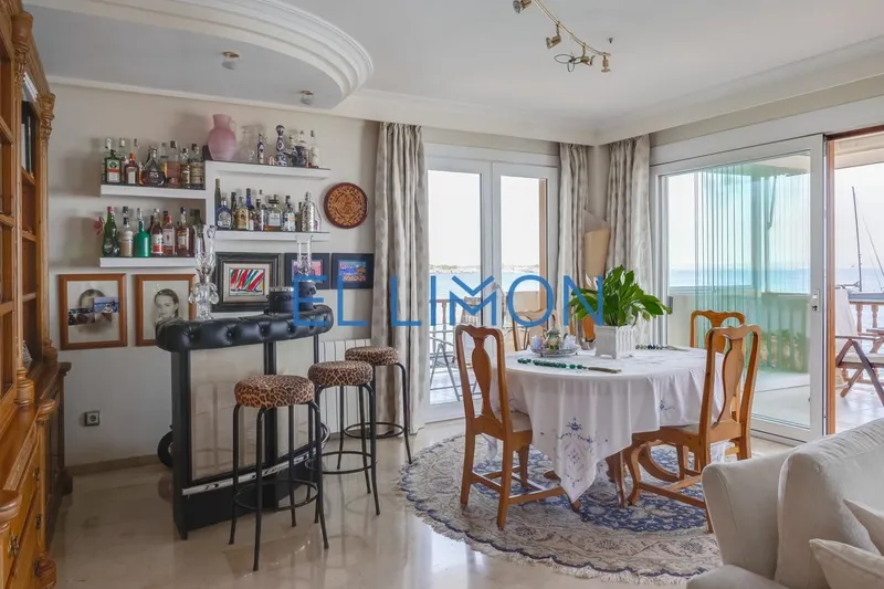 Apartment with Sea View — photo 6