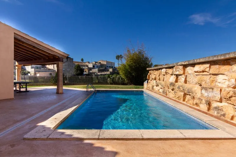 Comfortable townhouse with pool and beautiful garden — photo 2