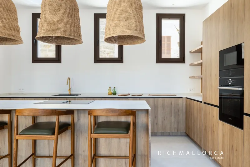 Exclusive New-Build Residence with Pool in the Heart of Villafranca de Bonany — photo 9