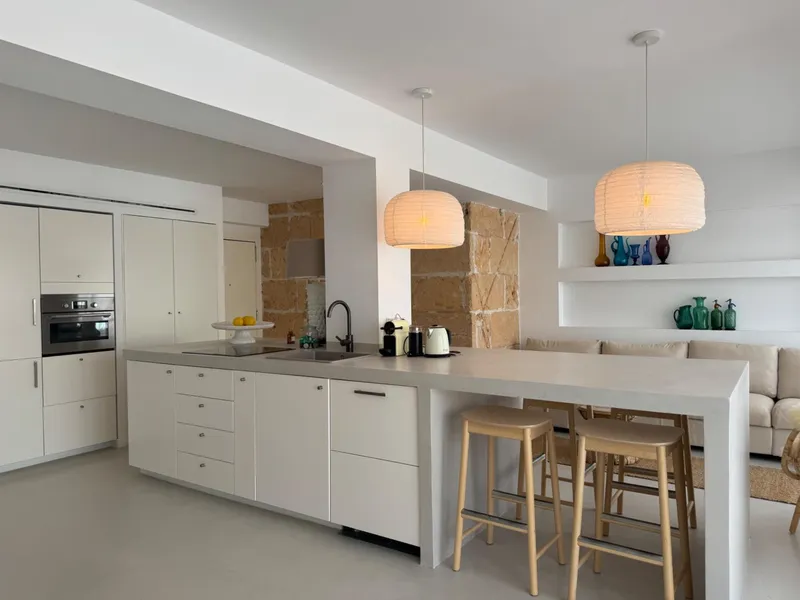 Bright renovated apartment in Santa Catalina – ready to move in — photo 1