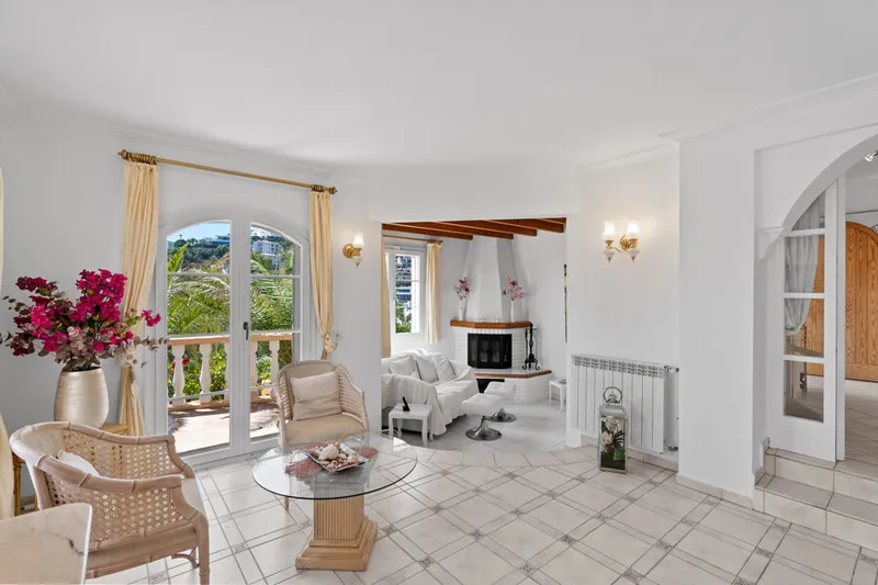 Mediterranean Villa with Spectacular Harbour and Sea Views — photo 9