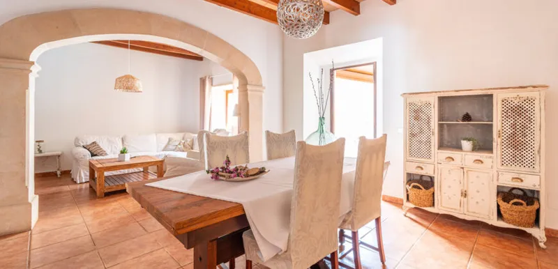 Mallorcan house for rent in Campos with patio and sunny terrace — photo 6