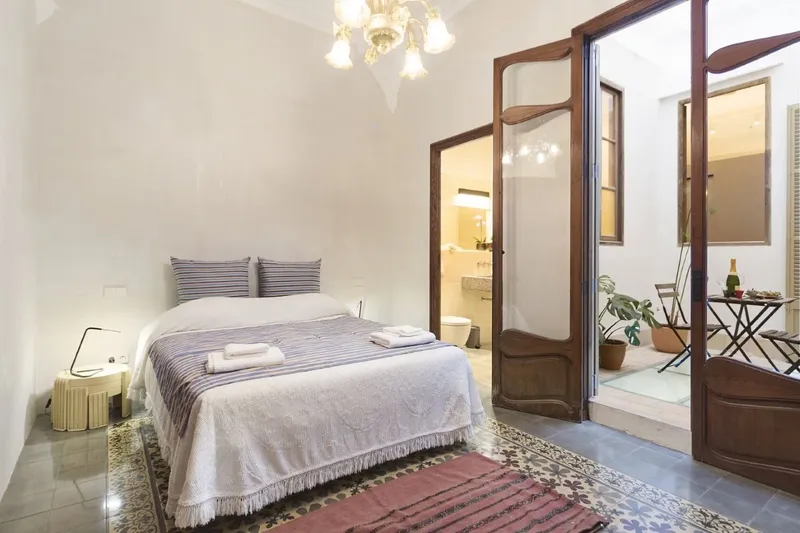 Temporary Professional Rental - Bright and elegant in La Lonja — photo 8