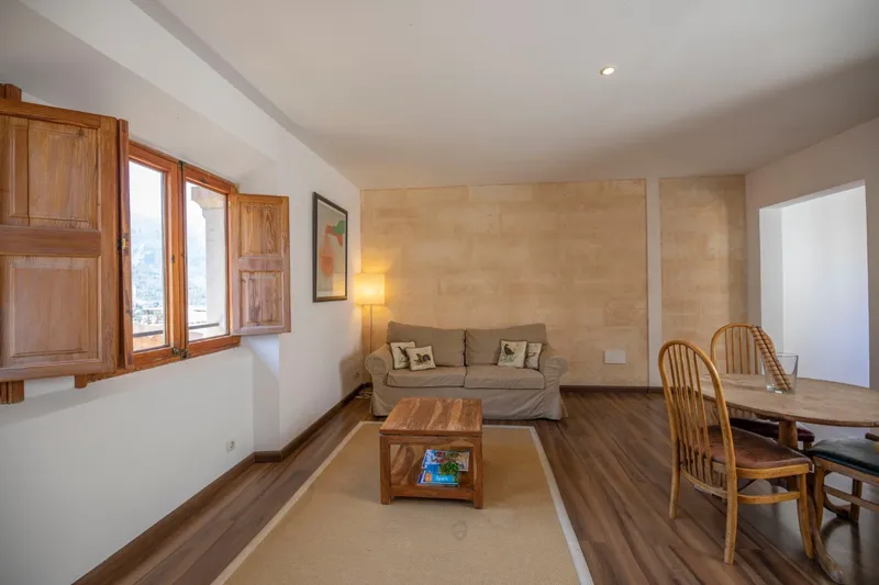 Stylish apartment in Moorish townhouse in the centre of Fornalutx for long-term rent — photo 8