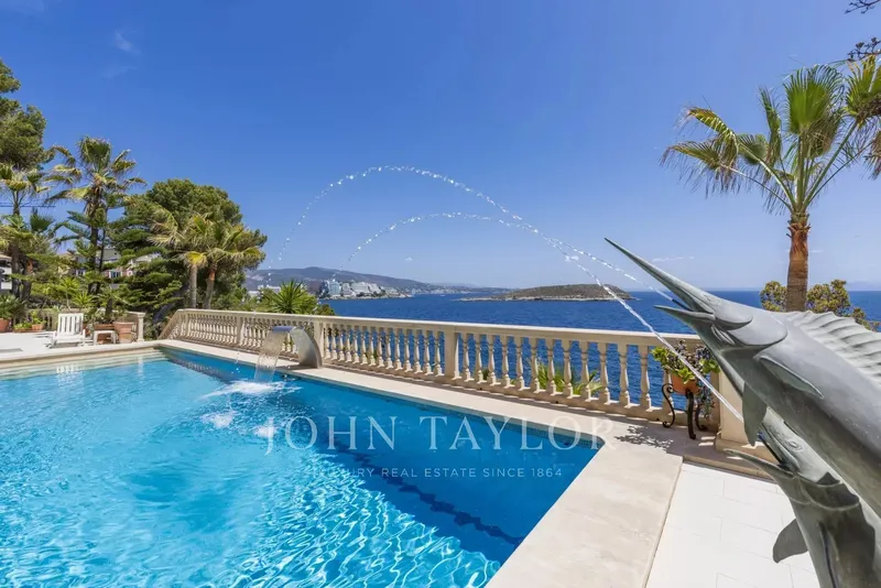 Villa for sale in Cala Vinyes — photo 1