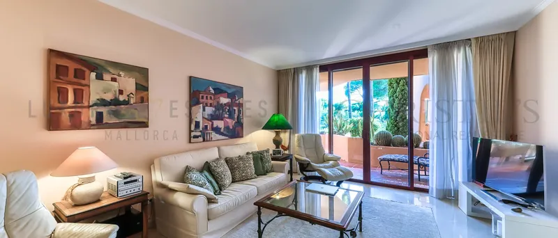 Large first floor apartment in Santa Ponsa with green views — photo 3