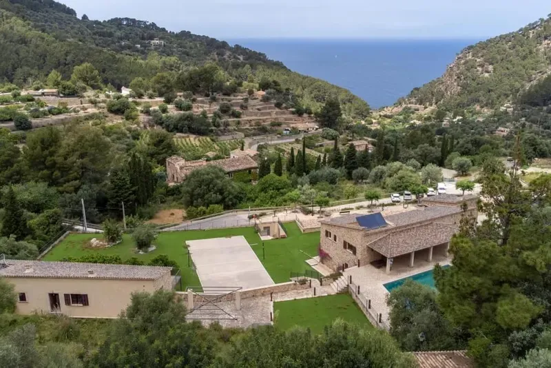 LUXURY VILLA – GUEST HOUSE, SEA VIEWS AND SPA — photo 1
