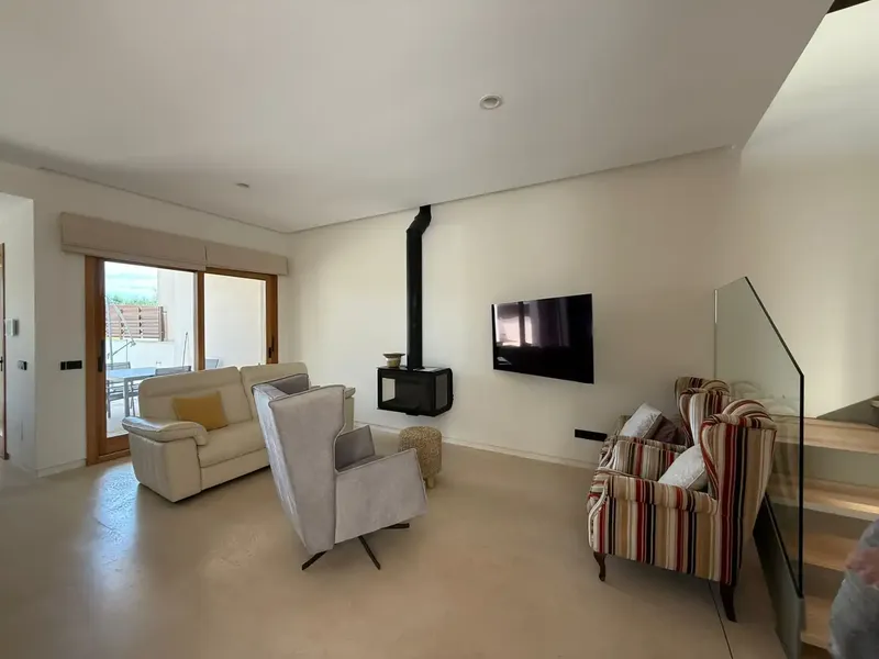This beautiful 221 m² home has been built with modern high-quality materials, while respecting the traditional Mallorcan architecture — photo 11