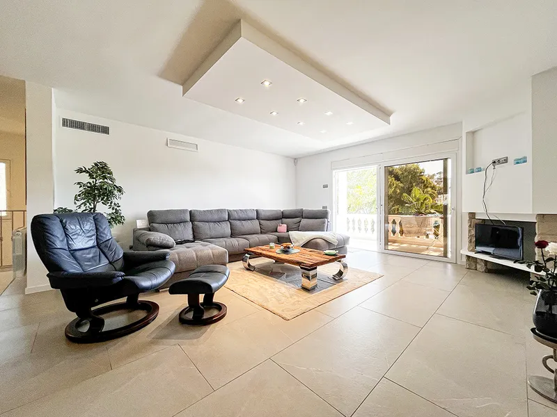 Elegant Villa with Sea Views in Costa de la Calma — photo 9