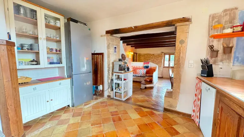 16th-century finca in Inca, renovated, with 446 m2 currently 4 double bedrooms and 2 full bathrooms in the main house. It is located — photo 12