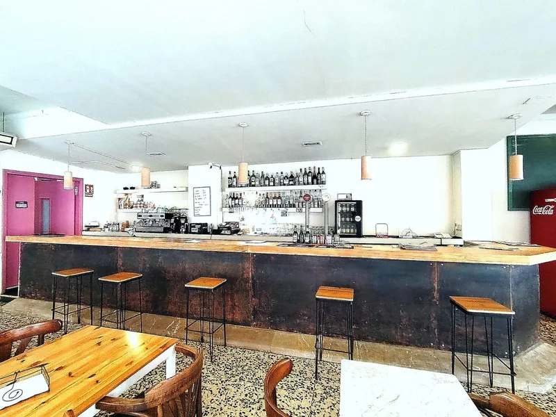 Opportunity: transfer of a 25-year-old cafeteria — photo 4