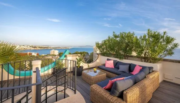Penthouse in Bendinat — photo 1