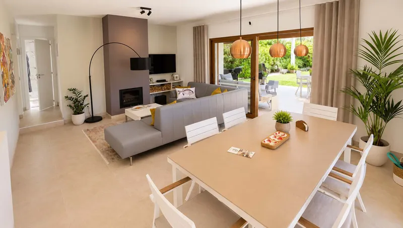 Renovated villa in Santa Ponsa with private garden and covered terrace — photo 3
