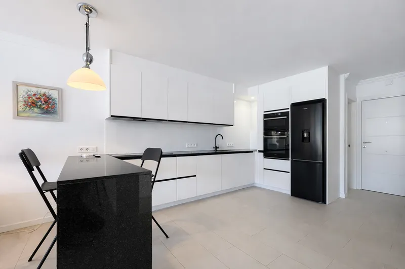 Completely renovated apartment a few steps from the beach in Santa Ponsa Mas — photo 11