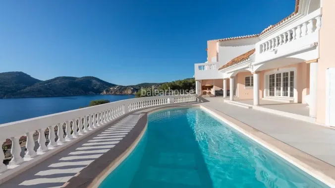 Spectacular sea views from this fabulous villa in Camp de Mar with terraces and large pool — photo 1