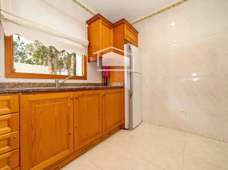 Chalet in Cala D'Or, with 219 m2, 3 bedrooms, 2 bathrooms and pool — photo 8