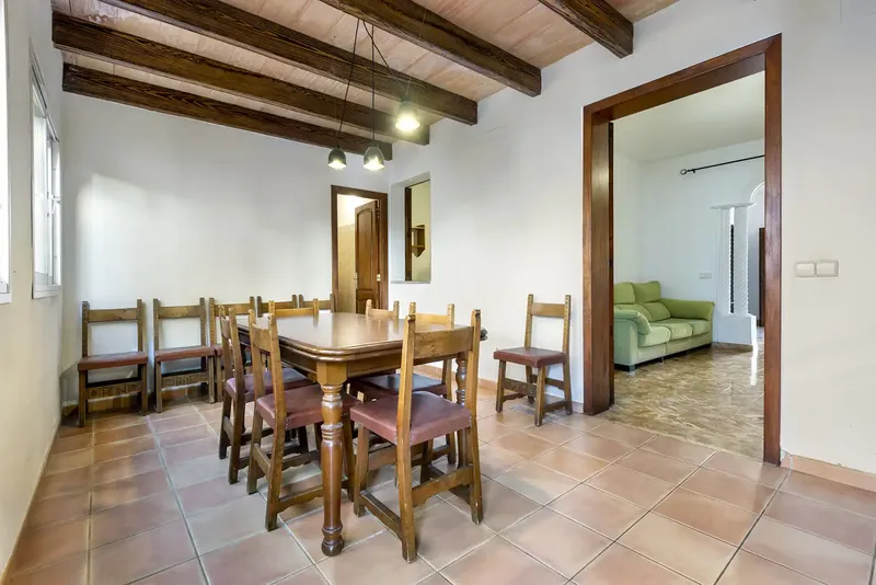 We present a unique opportunity to acquire a detached house located in the Son Ferriol neighborhood. This home, built in — photo 10