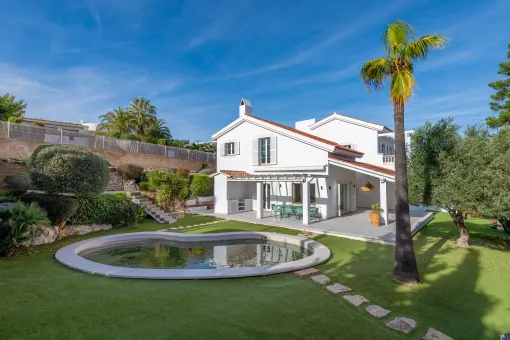 Santa Ponsa, exclusive Mediterranean villa with well-kept garden in the heart of Nova Santa Ponsa — photo 8