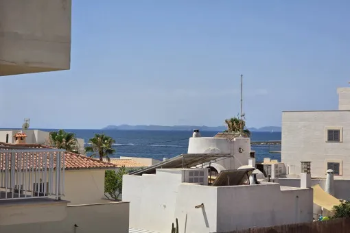 Colònia Sant Jordi, Attractive Penthouse with Sea Views Close to the Beach in Colònia de Sant Jordi — photo 2