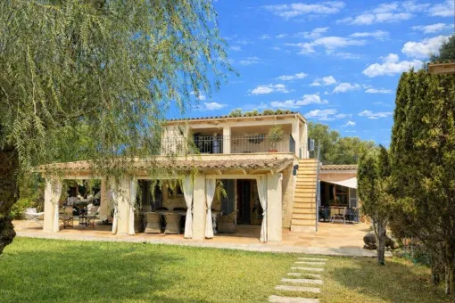 Santanyi, finca with idyllic garden and sunny terraces near Santanyí — photo 1