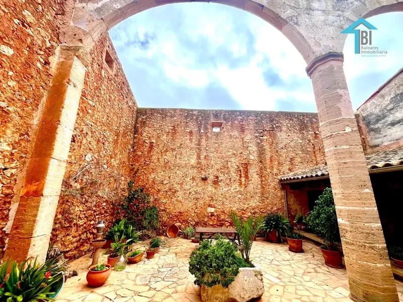 A unique jewel with more than 600 years of history in the heart of Mallorca — photo 3