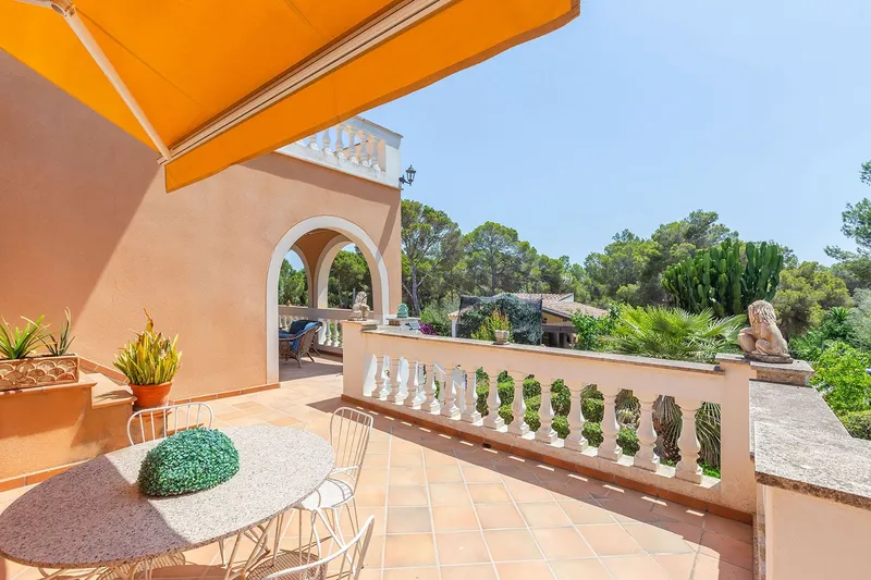 Mediterranean house with plenty of privacy — photo 3