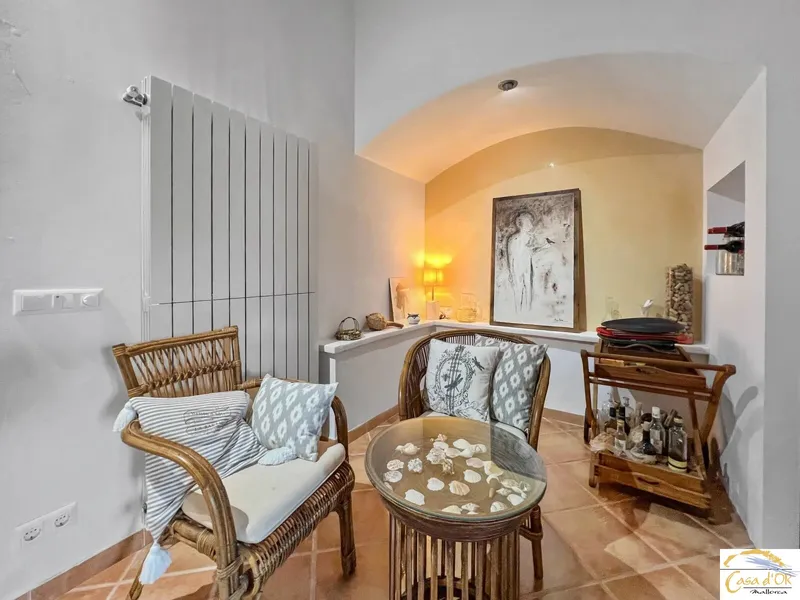 Exclusive Townhouse in the Heart of Felanitx with Two Living Units and Expansive Mediterranean Terraces — photo 5