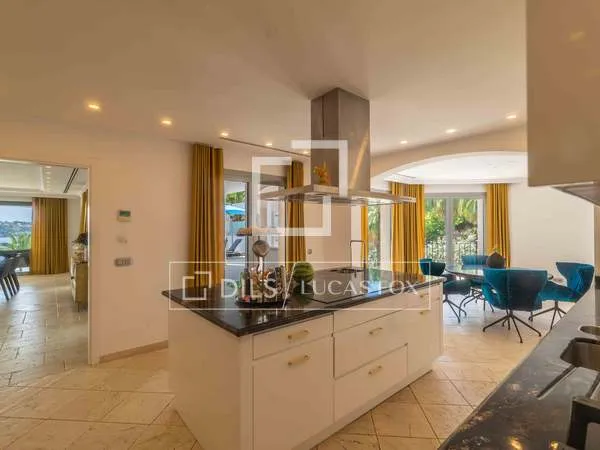 394m² house / villa for sale in Calvià, Balearic Islands — photo 12