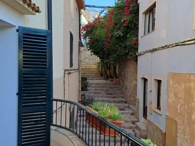 Renovated townhouse in Andratx with views towards Port d'Andratx - private sale — photo 8