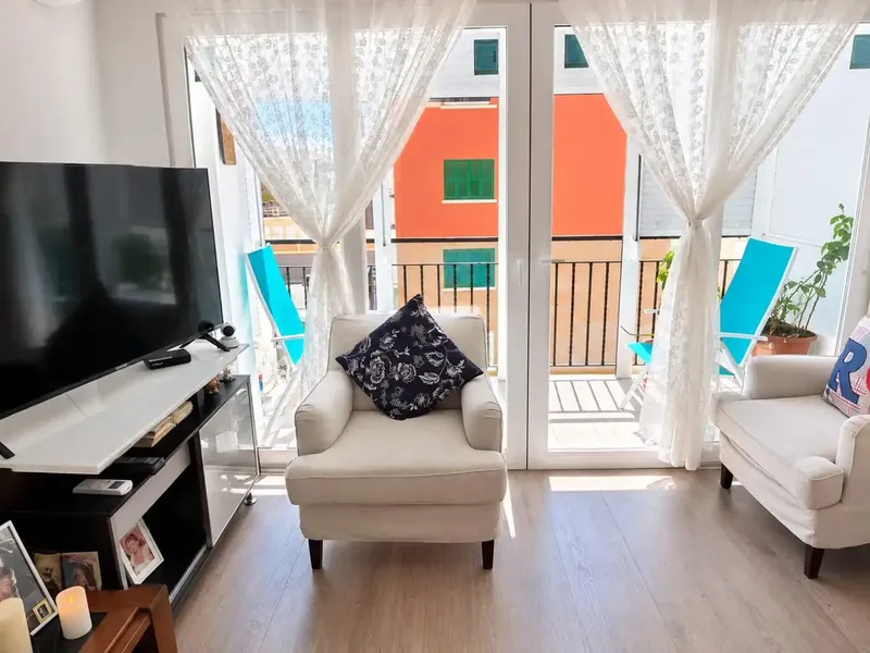 Piso para entrar a vivir, completamente reformado de luz, agua, suelos de parquet, ventanas de climalit con rotura térmica.Persianas enrolla — photo 3