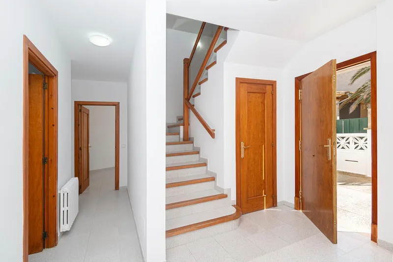 Villa in Ciudad Jardin - Top location on the second sea line — photo 7