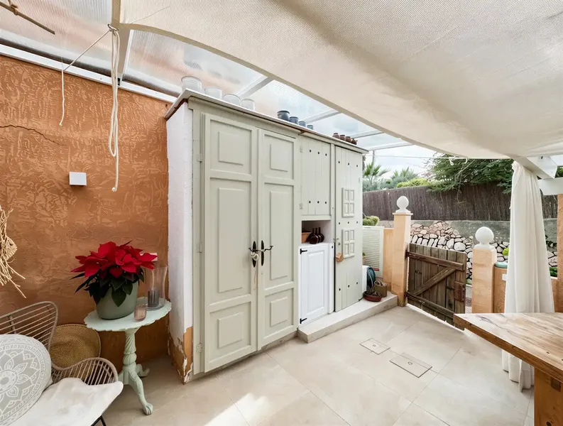 Elegant townhouse with character in Es Llombards — photo 3