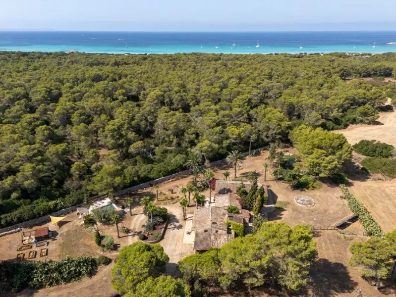 Charming country house with great potential in Ses Covetes, near Es Trenc — photo 2