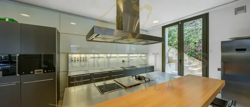 Modern villa in Camp de Mar with sea access and vacation rental license — photo 7