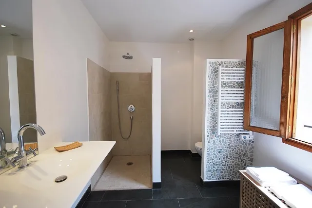 Stylish duplex apartment in Moorish townhouse in Fornalutx — photo 12