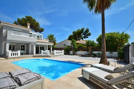 Villa completely renovated to a high standard in Calvià / el… — photo 1