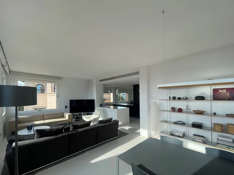 Luxury one-bedroom apartment with views and lift, La Lonja, Palma — photo 6