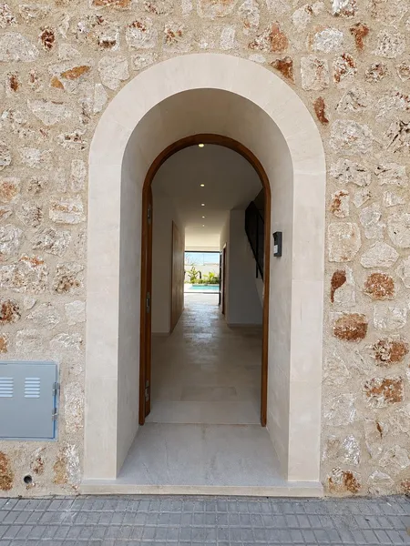 Townhouse — photo 2