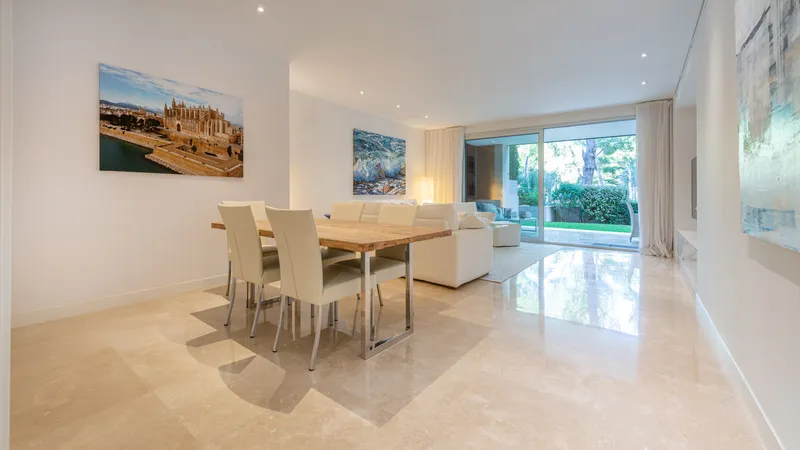 Apartment in Bendinat with private garden in exclusive residential complex — photo 11