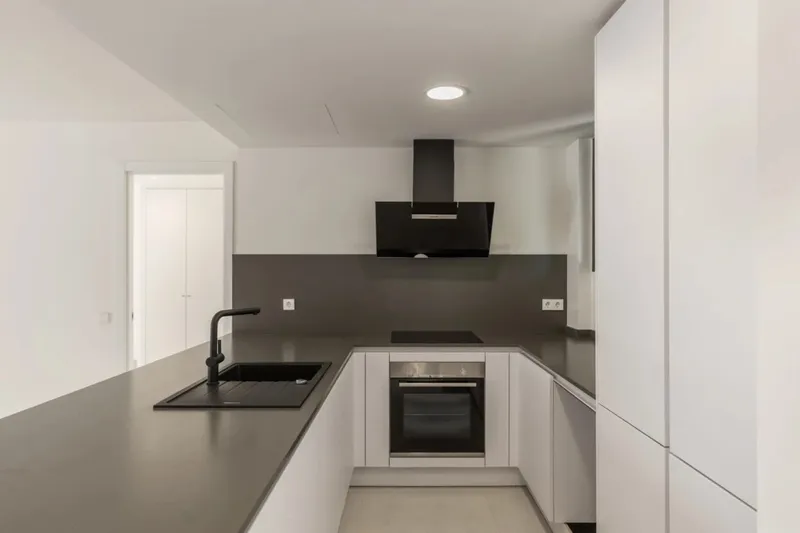 Top quality apartment for sale in La Rapita with sunny terraces and covered terrace — photo 6