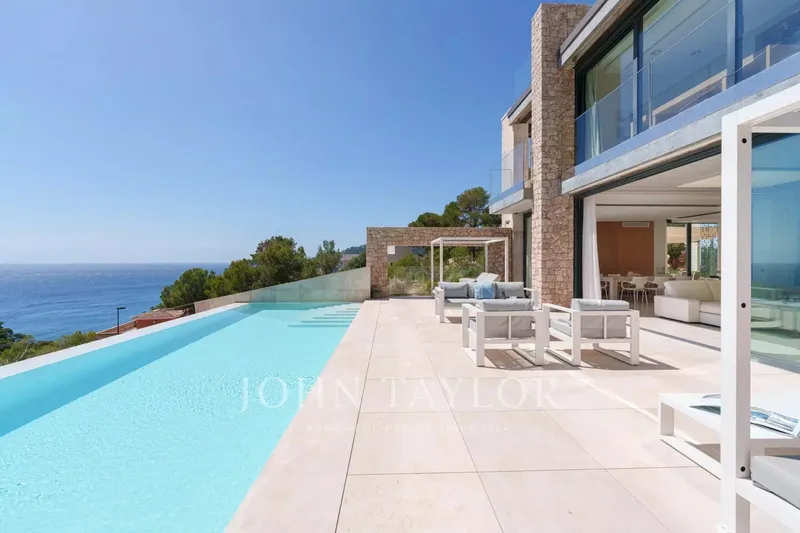 Villa for sale in Canyamel — photo 4