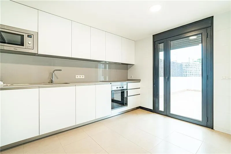 Townhouse with a private garden and pool in the Colegios neighborhood, on a lot of approximately 211 m2, — photo 6